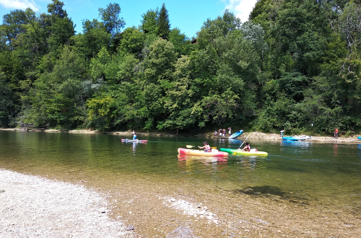 Camping Ain L'Escapade - sur-la-base-de-longeville-et-la-riviere-d-ain