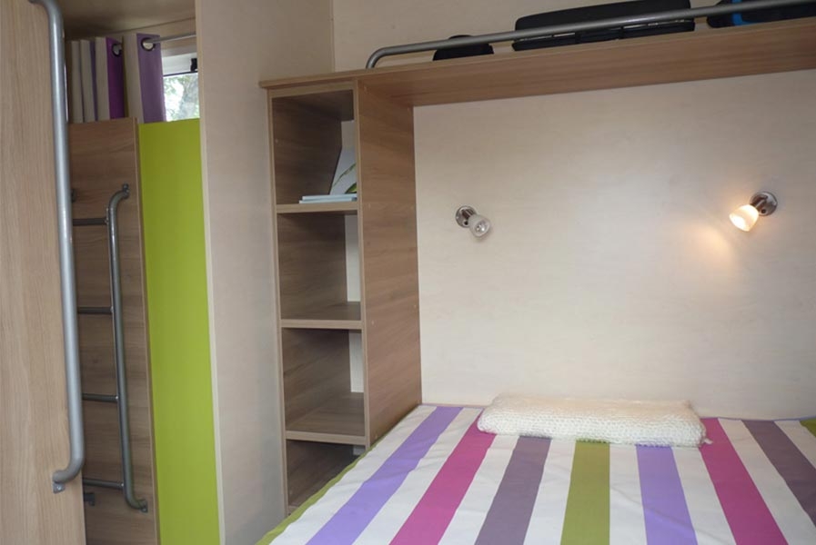 an-accommodation-booking-the-ain